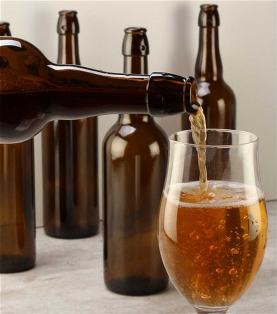 Bière : pourquoi les bouteilles sont-elles en verre foncé ?